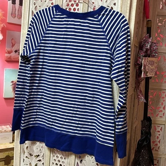 Women’s Liz Claiborne Size: Medium - Picture 5 of 5